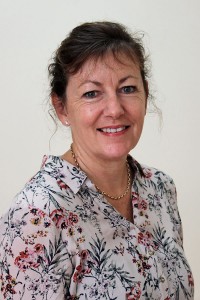 Photo of Debbie Schultz